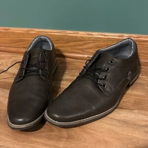 Dark Gray. Sonoma Men’s 9 dress shoe